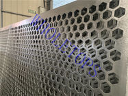 Breite 600mm-1400mm durchlöcherte Aluminiumplatten-Umhüllung mit quadratischen runden Schlitzöffnungen
